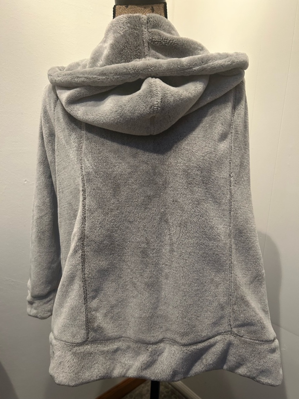 Daisy Fuentes Plush Hooded Jacket in Light Gray - Picture 3 of 6